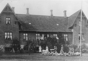 Fredensgården fra havesiden 1905